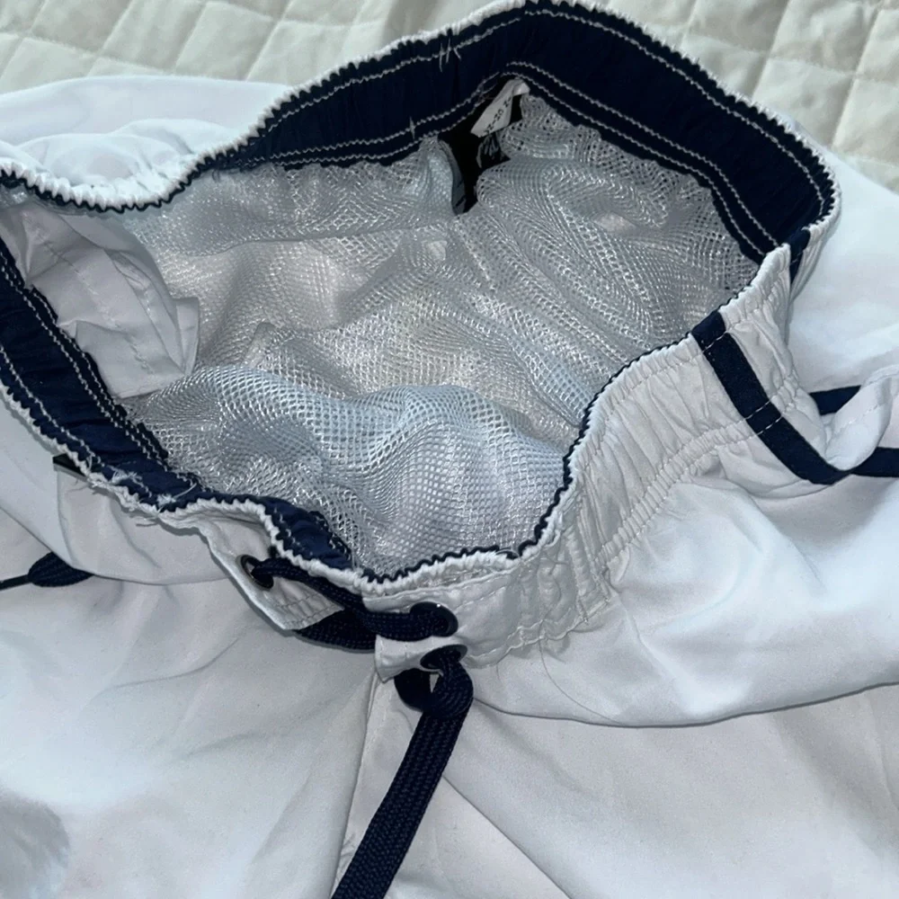 (#14) Gently used Pacific surf shorts size medium men’s smoke free home